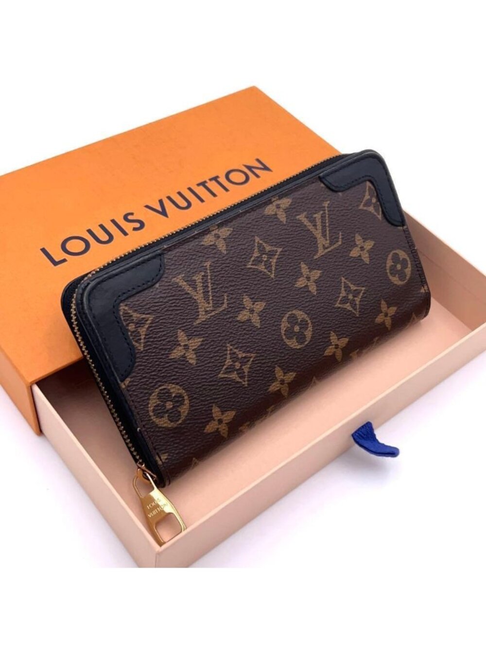 Louis Vuitton Monogram Zippy Wallet Retiro Black